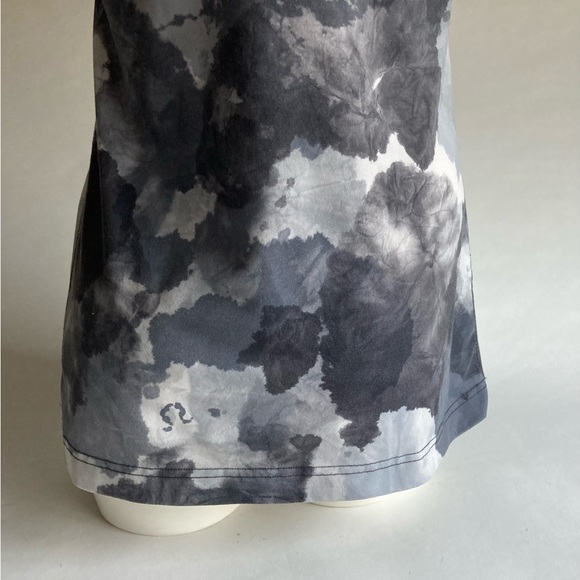 Lululemon Grey White Tank Top size 6 - Picture 10 of 10